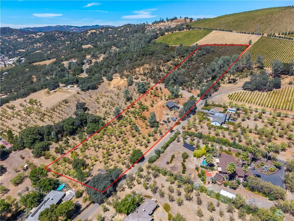 14244 Sanns Court Clearlake Oaks, CA 95423