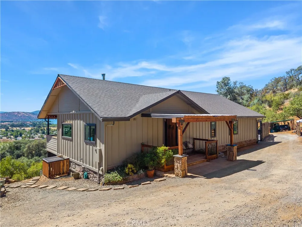 14244 Sanns Court Clearlake Oaks, CA 95423