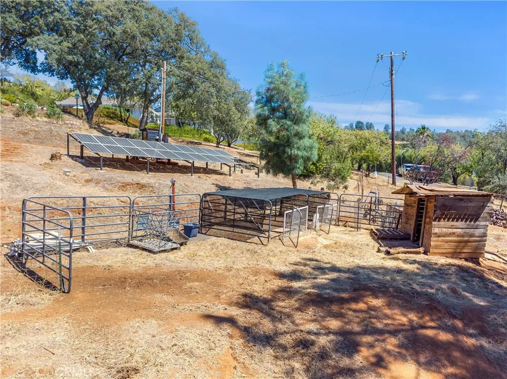 14244 Sanns Court Clearlake Oaks, CA 95423
