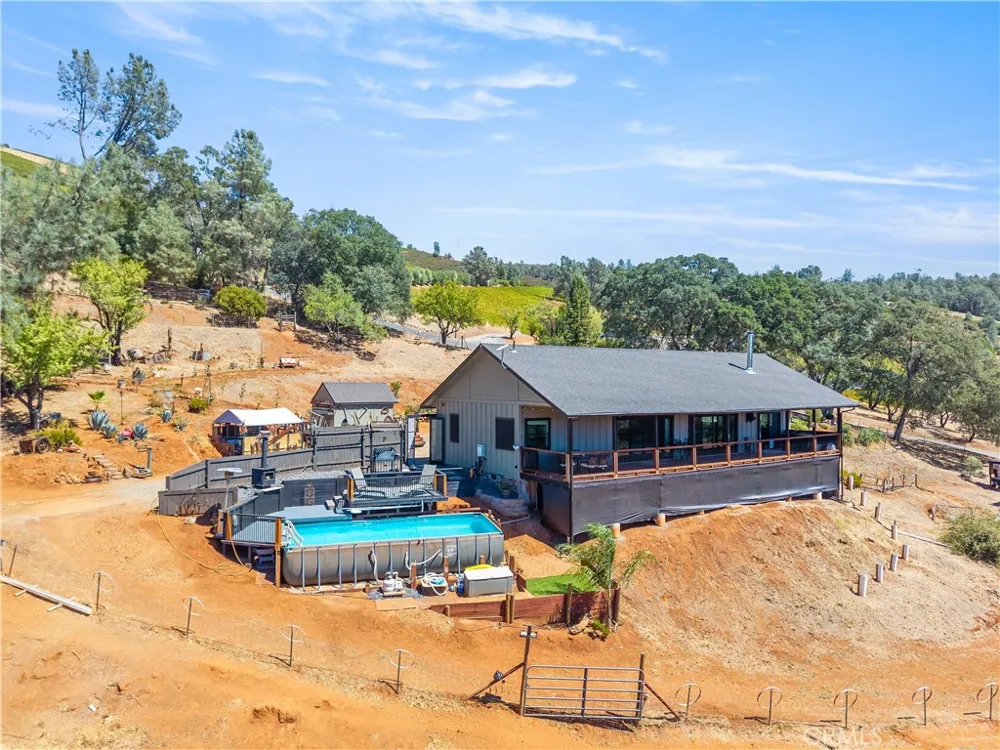 14244 Sanns Court Clearlake Oaks, CA 95423