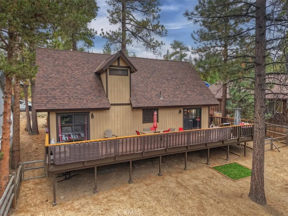 376 Crystal Lake Big Bear Lake, CA 92315