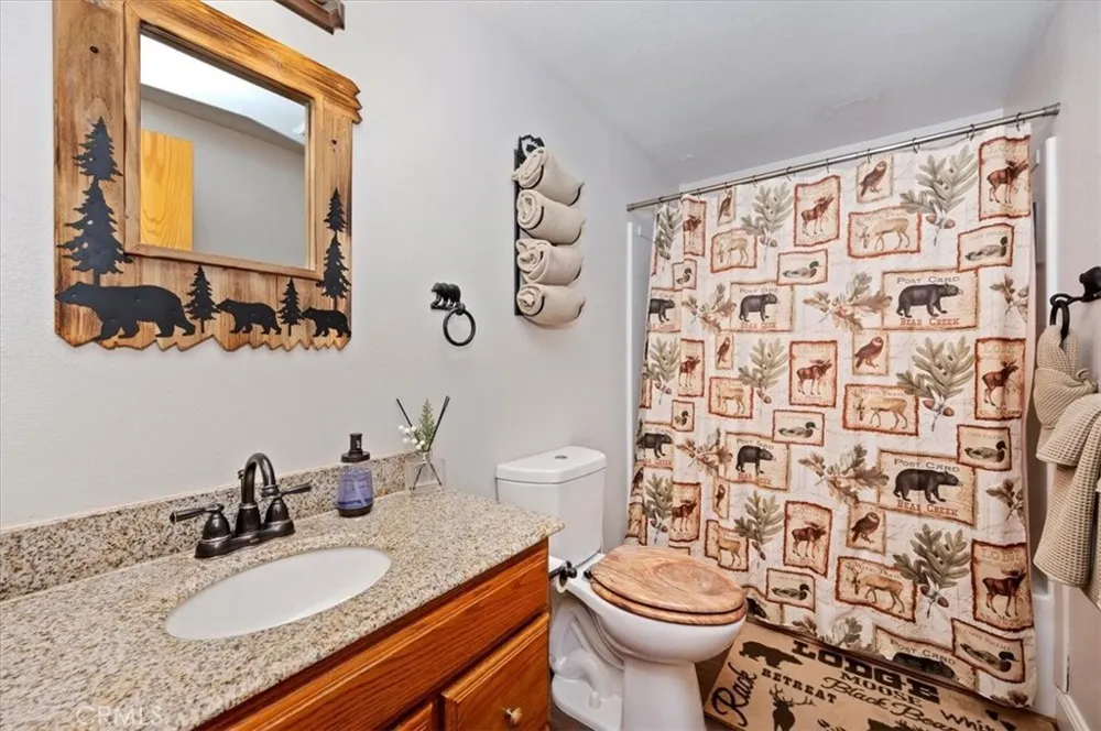 376 Crystal Lake Big Bear Lake, CA 92315
