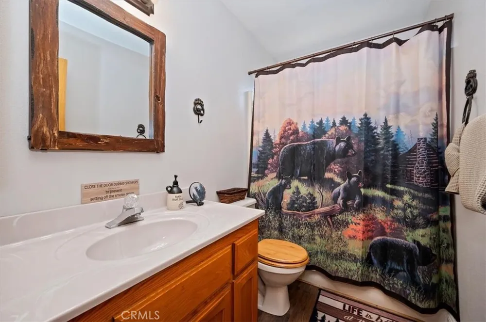 376 Crystal Lake Big Bear Lake, CA 92315