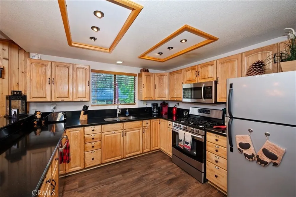 376 Crystal Lake Big Bear Lake, CA 92315