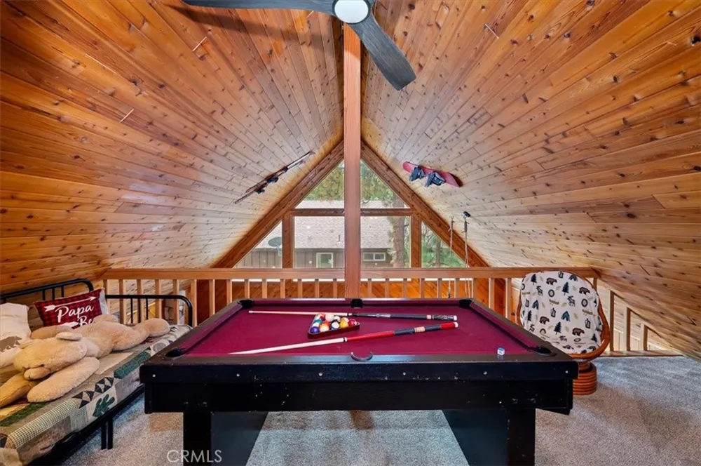 376 Crystal Lake Big Bear Lake, CA 92315