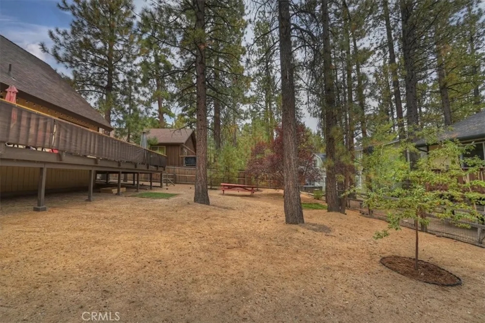 376 Crystal Lake Big Bear Lake, CA 92315