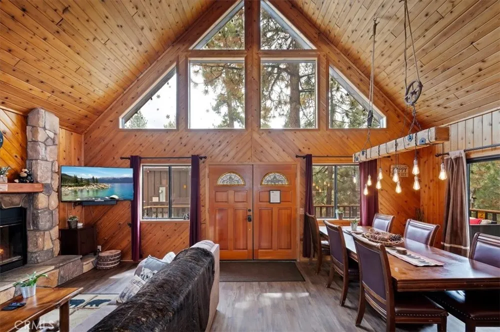 376 Crystal Lake Big Bear Lake, CA 92315