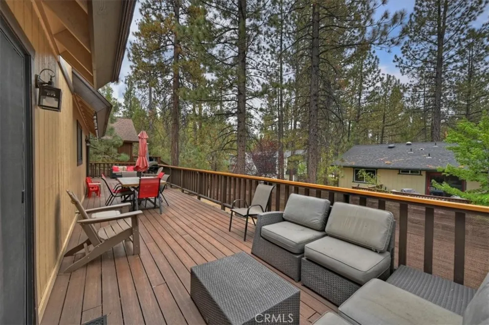 376 Crystal Lake Big Bear Lake, CA 92315