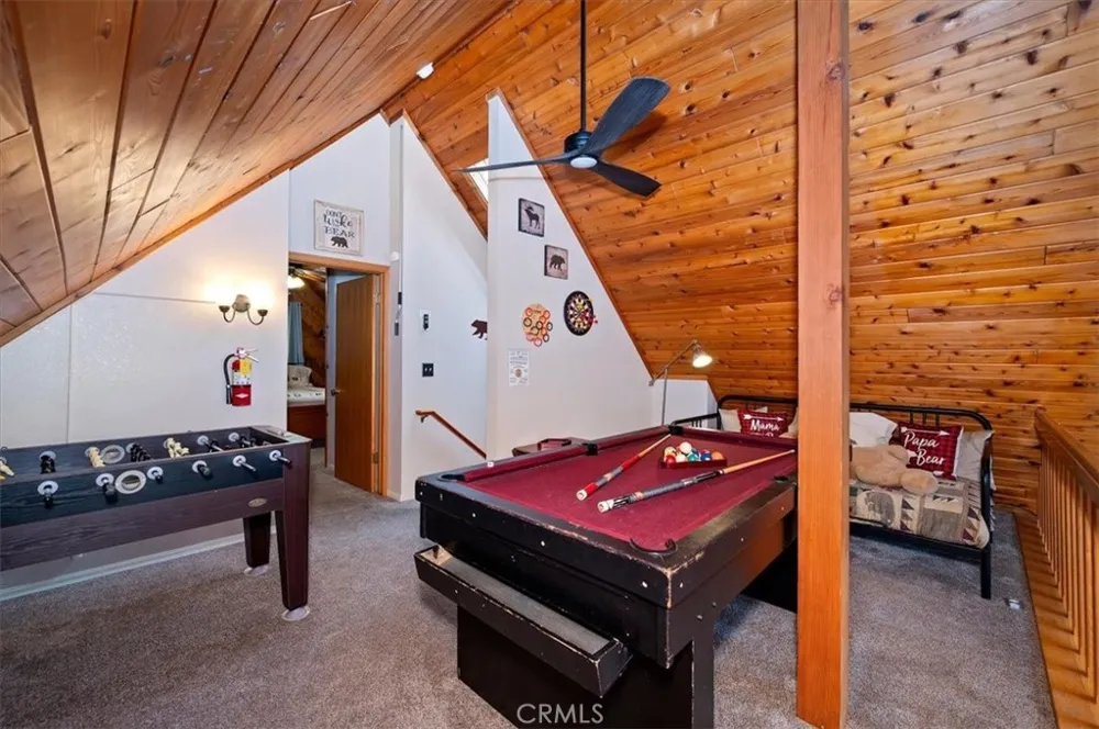 376 Crystal Lake Big Bear Lake, CA 92315