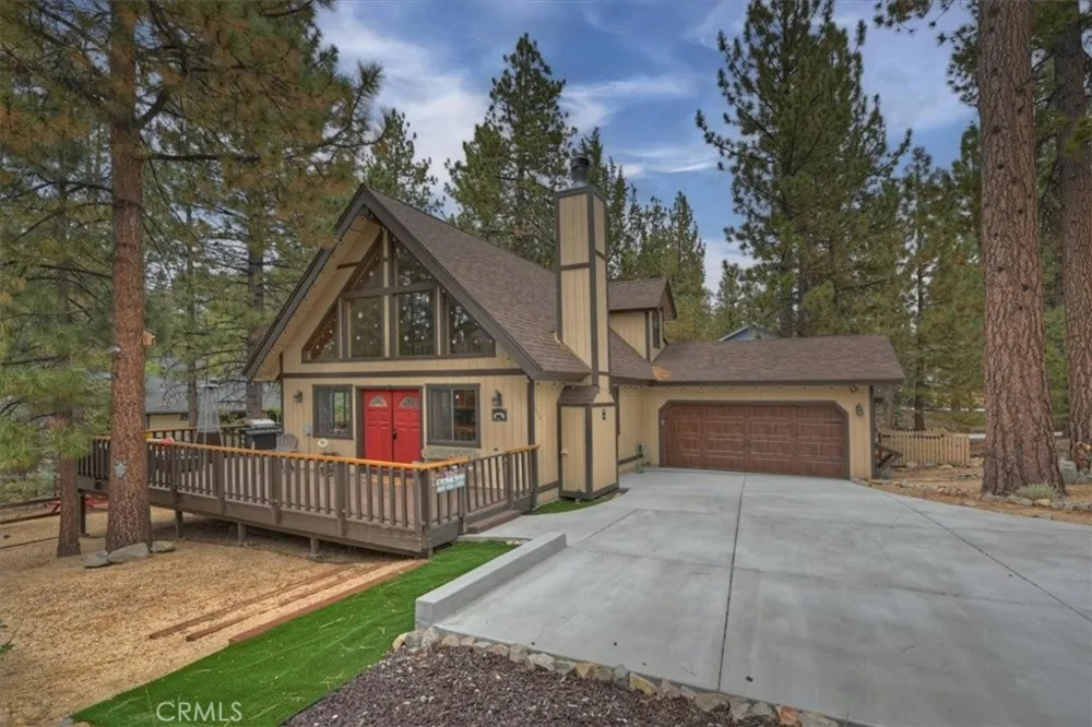 376 Crystal Lake Big Bear Lake, CA 92315