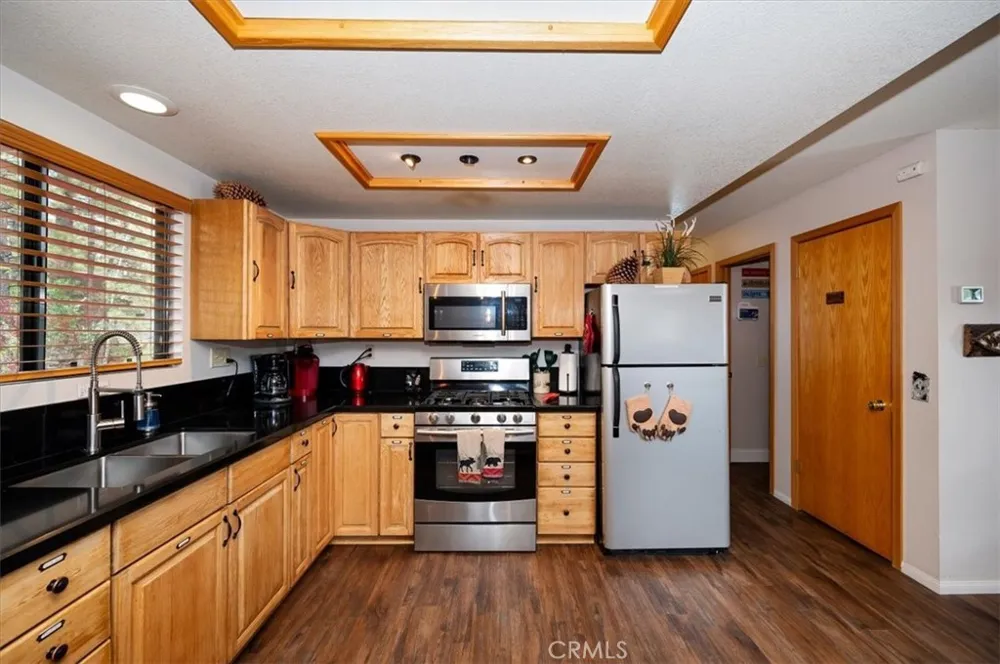 376 Crystal Lake Big Bear Lake, CA 92315
