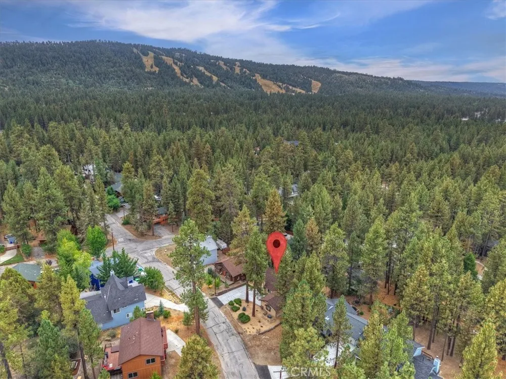 376 Crystal Lake Big Bear Lake, CA 92315