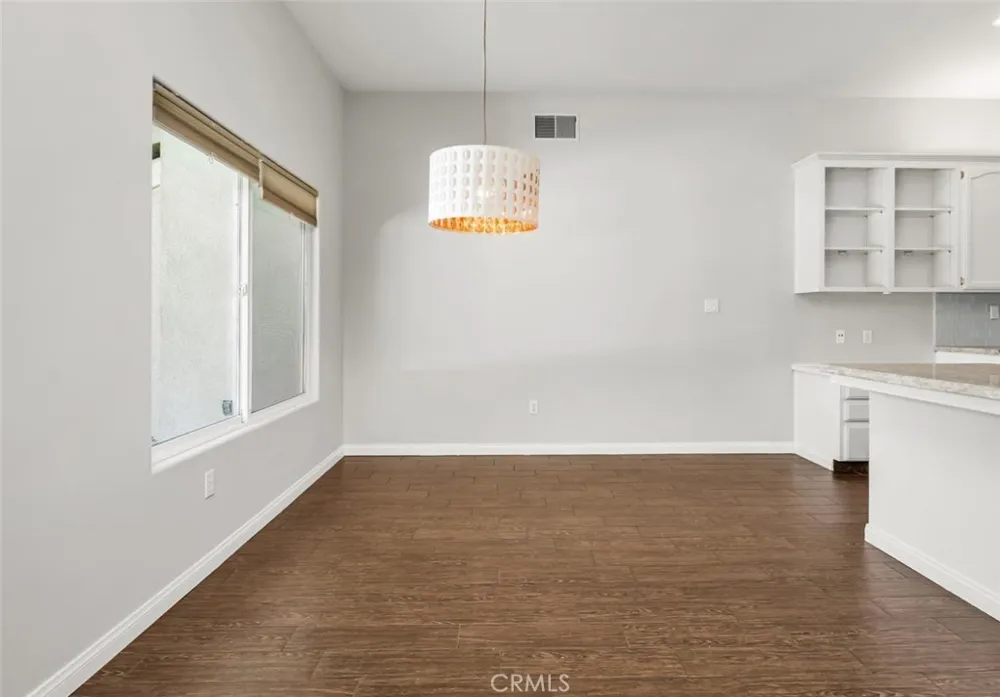 10918 Rosslyn Lane Bakersfield, CA 93311