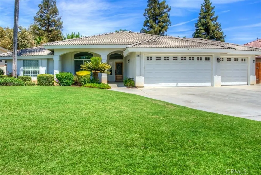 10918 Rosslyn Lane Bakersfield, CA 93311