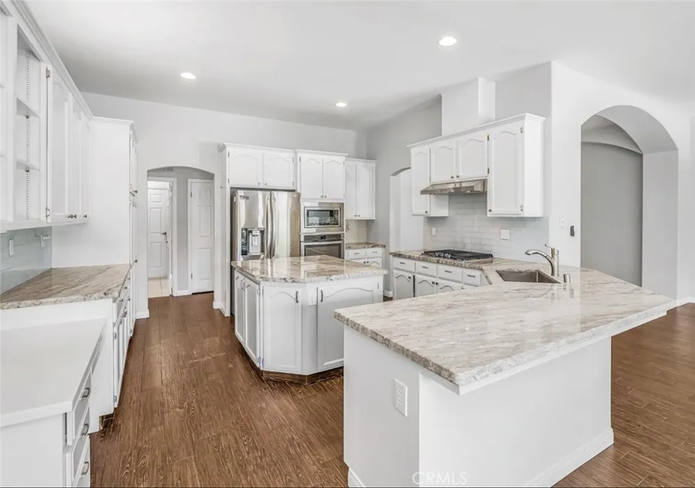 10918 Rosslyn Lane Bakersfield, CA 93311