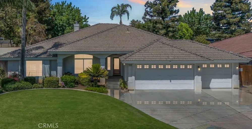 10918 Rosslyn Lane Bakersfield, CA 93311