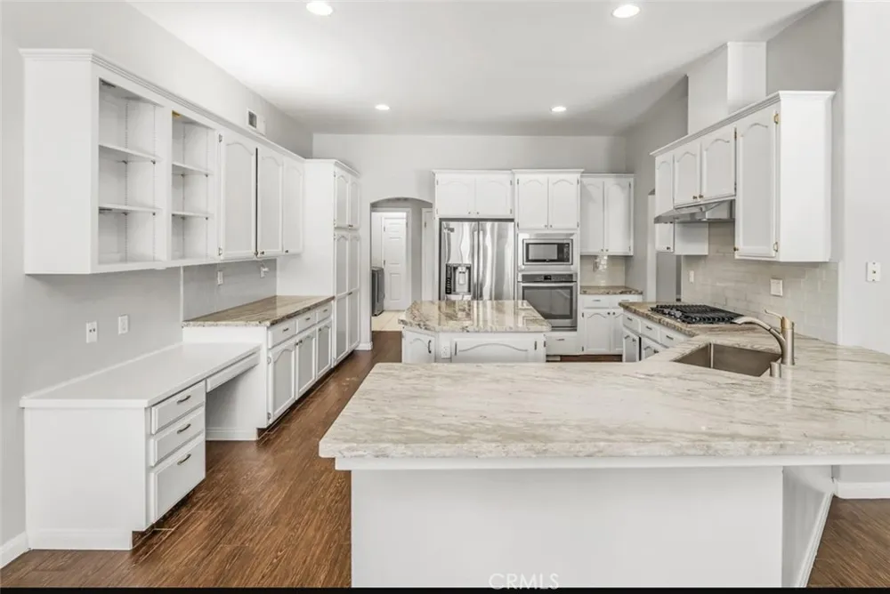 10918 Rosslyn Lane Bakersfield, CA 93311