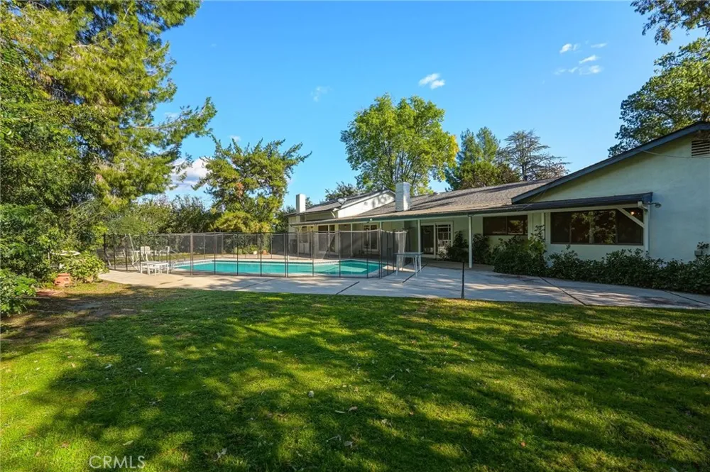 5057 Shirley Tarzana, CA 91356