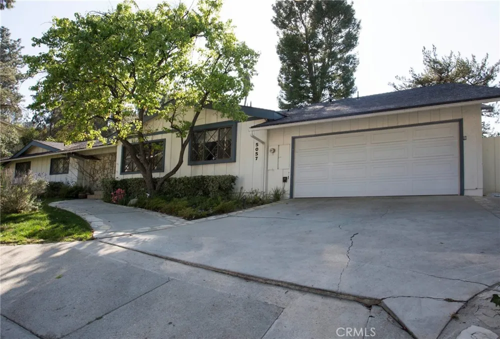 5057 Shirley Tarzana, CA 91356