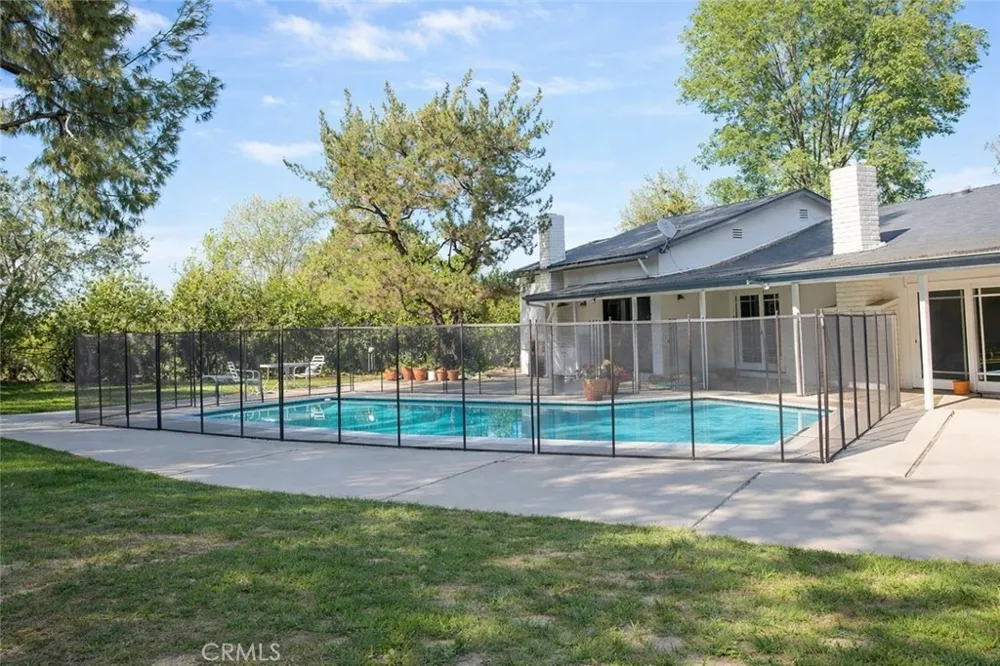 5057 Shirley Tarzana, CA 91356