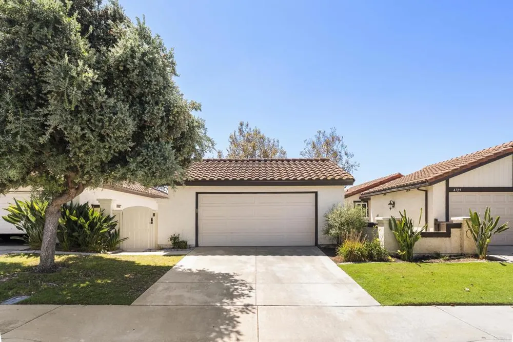4733 DALEA PL Oceanside, CA 92057