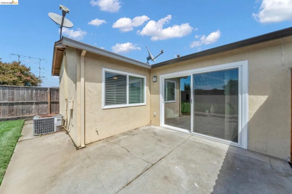 1300 Trembath Ln Antioch, CA 94509