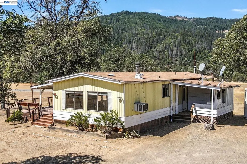 61 Blanchard Flat Douglas City, CA 96024
