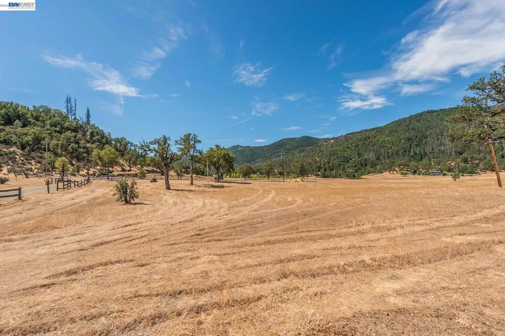 61 Blanchard Flat Douglas City, CA 96024