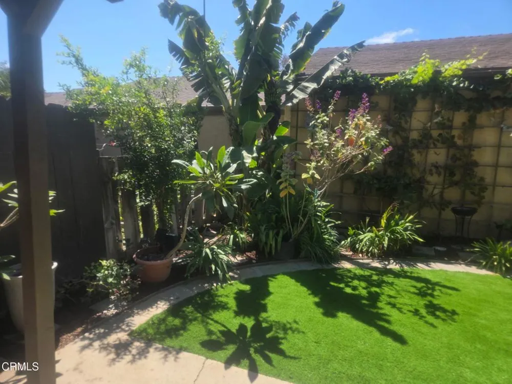 1640 Parakeet Court Ventura, CA 93003