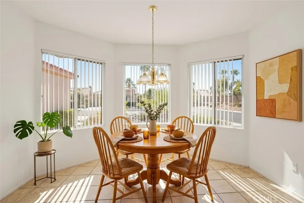 39375 Falconwood Court Palm Desert, CA 92211