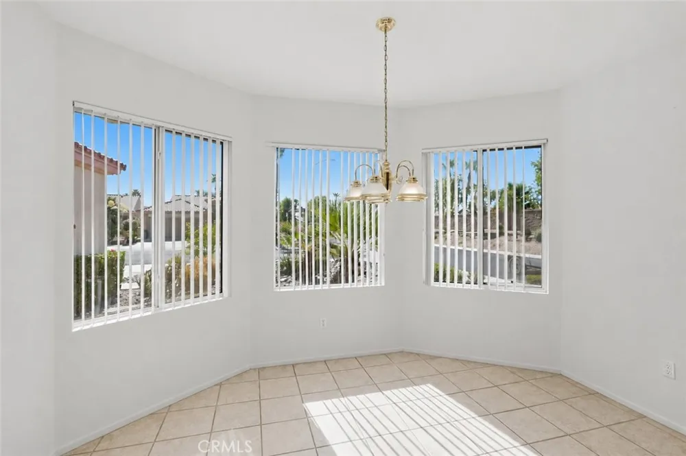 39375 Falconwood Court Palm Desert, CA 92211
