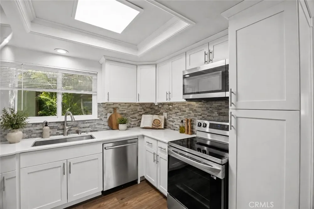 2354 Via Mariposa W #1E Laguna Woods, CA 92637