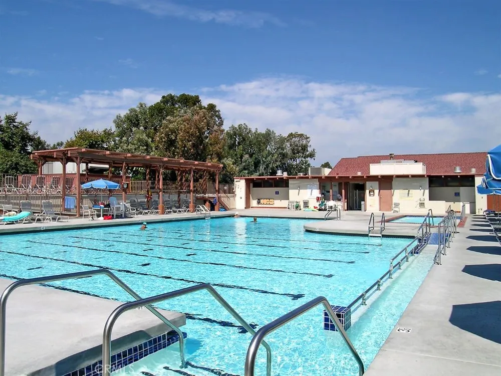 2354 Via Mariposa W #1E Laguna Woods, CA 92637