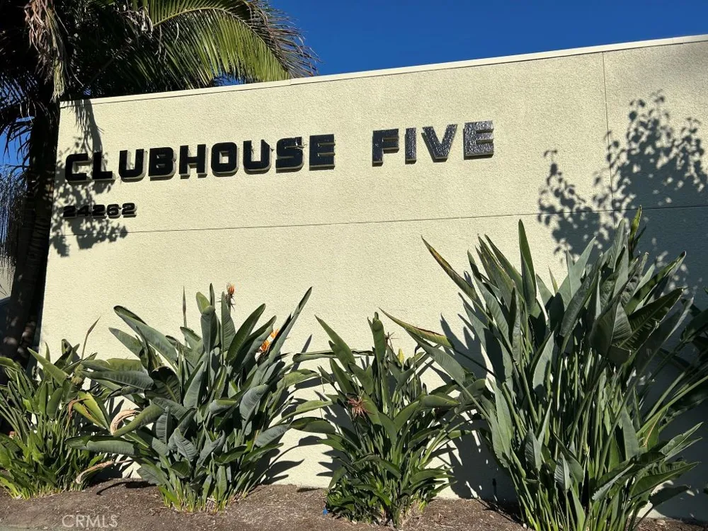 2354 Via Mariposa W #1E Laguna Woods, CA 92637