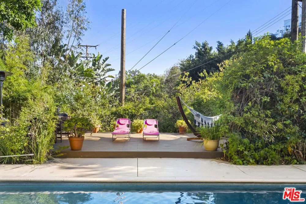 8494 Carlton Way Los Angeles, CA 90069