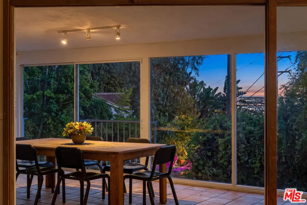 8494 Carlton Way Los Angeles, CA 90069