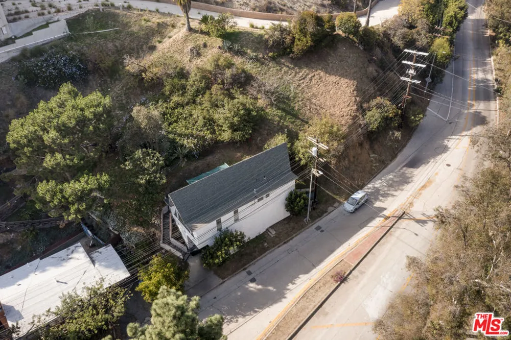 1815 Laurel Canyon Boulevard Los Angeles, CA 90046