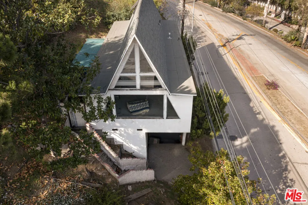 1815 Laurel Canyon Boulevard Los Angeles, CA 90046