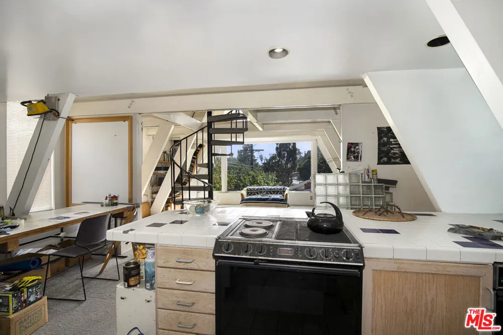 1815 Laurel Canyon Boulevard Los Angeles, CA 90046
