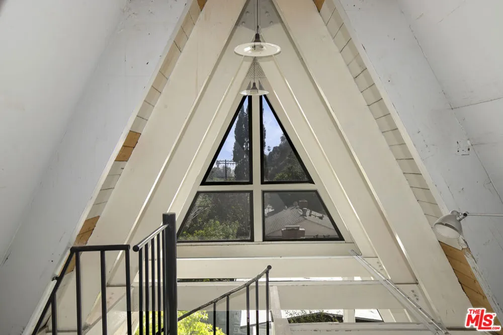 1815 Laurel Canyon Boulevard Los Angeles, CA 90046