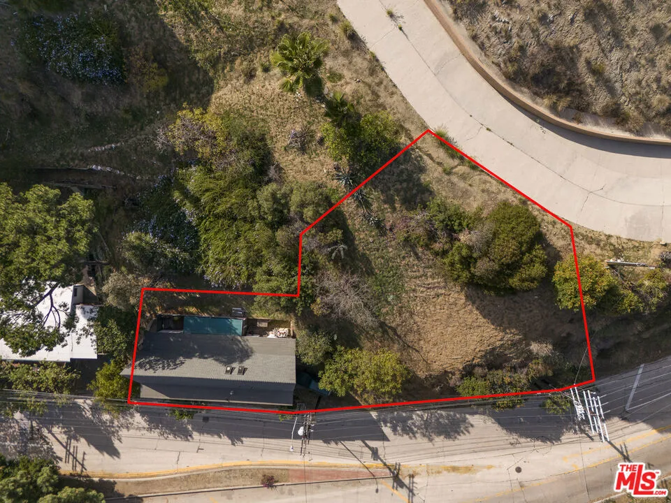 1815 Laurel Canyon Boulevard Los Angeles, CA 90046