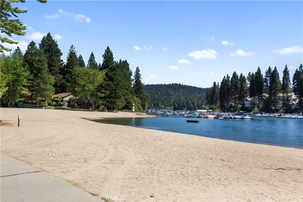 27721 Peninsula Drive #231 Lake Arrowhead, CA 92352