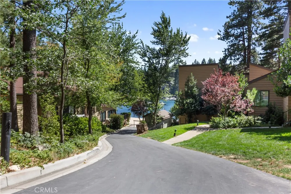 27721 Peninsula Drive #231 Lake Arrowhead, CA 92352
