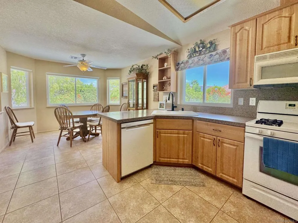 9770 Middlecoff Ct Desert Hot Springs, CA 92240