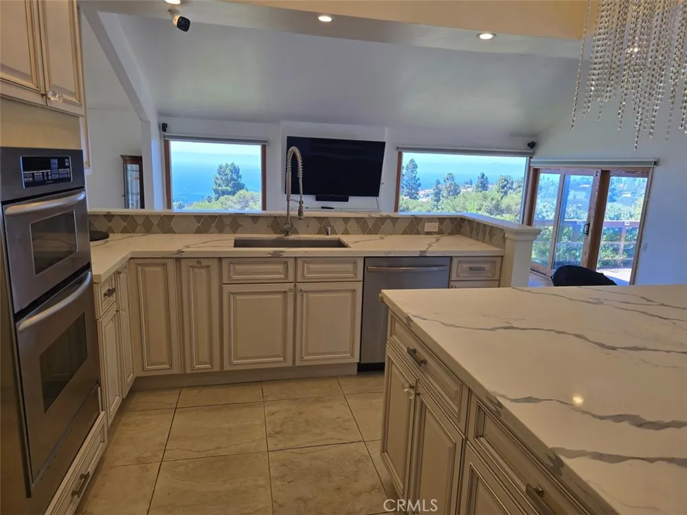 6759 Alta Vista Drive Rancho Palos Verdes, CA 90275
