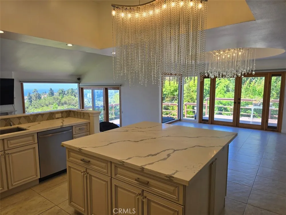6759 Alta Vista Drive Rancho Palos Verdes, CA 90275