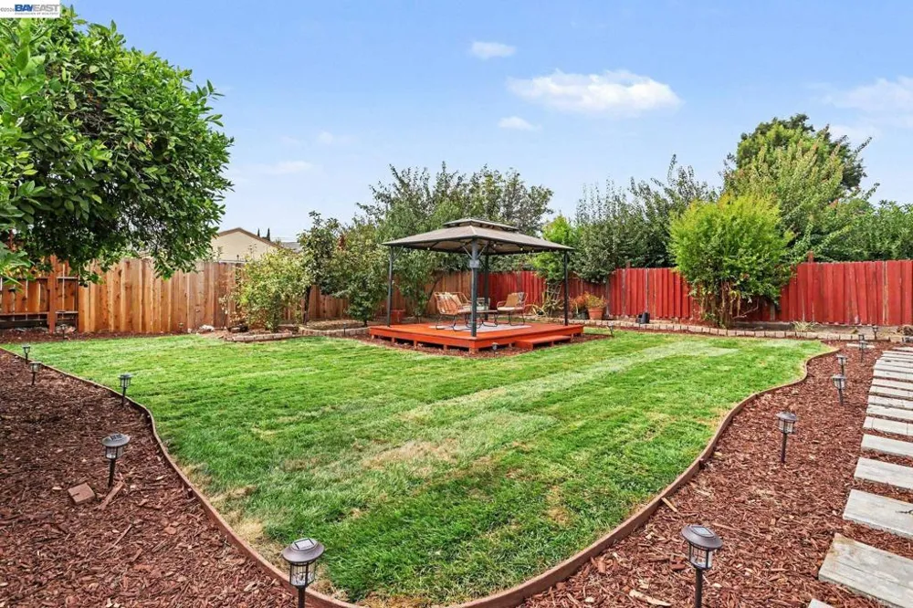 23739 Ida Ln Hayward, CA 94541