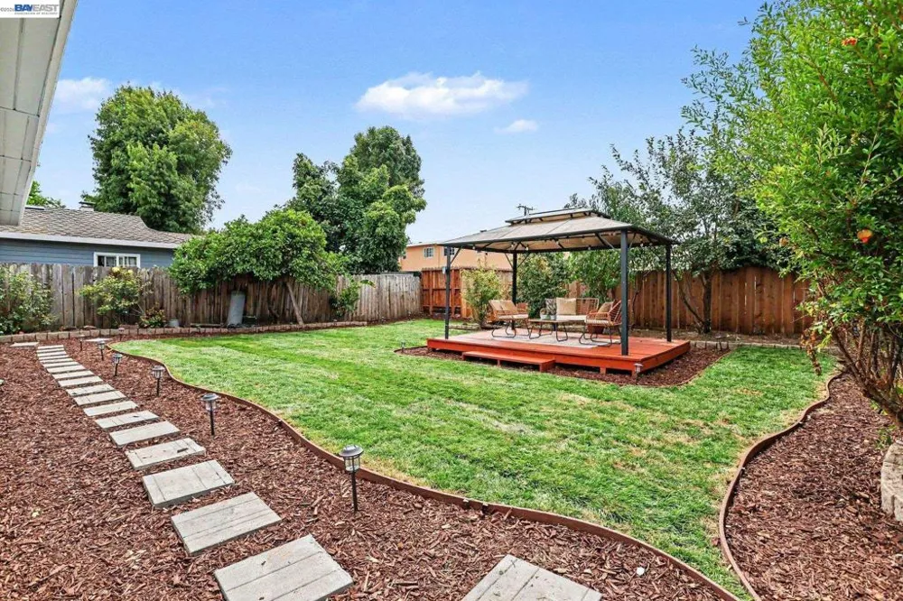 23739 Ida Ln Hayward, CA 94541