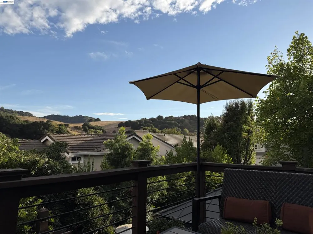 8051 Canyon Creek Cir Pleasanton, CA 94588
