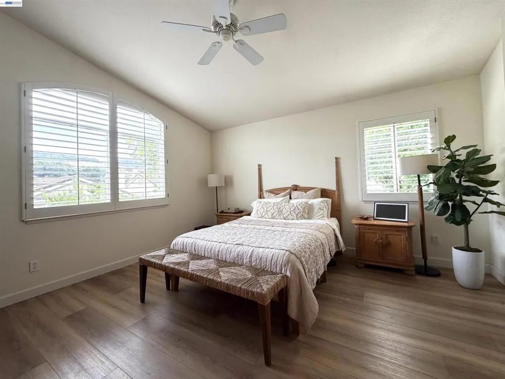 8051 Canyon Creek Cir Pleasanton, CA 94588